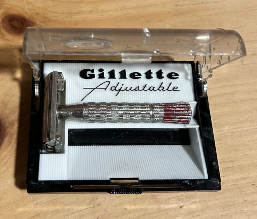 Vintage 1961 Gillette 195 Fatboy Double edge Adjustable Razor Original Case MCM