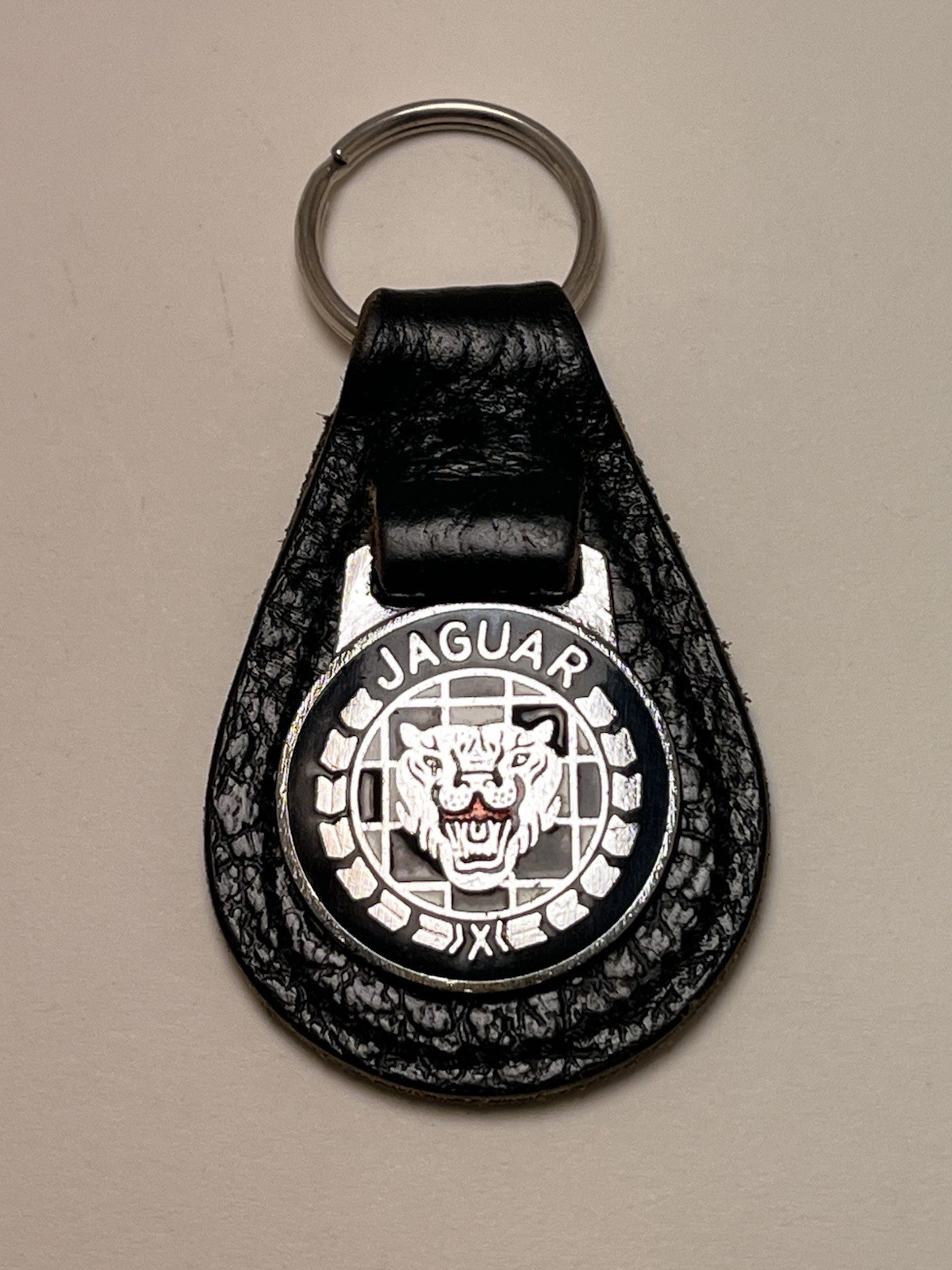 Vintage 1960s Jaguar Keyring Checkerboard Growler Key Fob Made In England