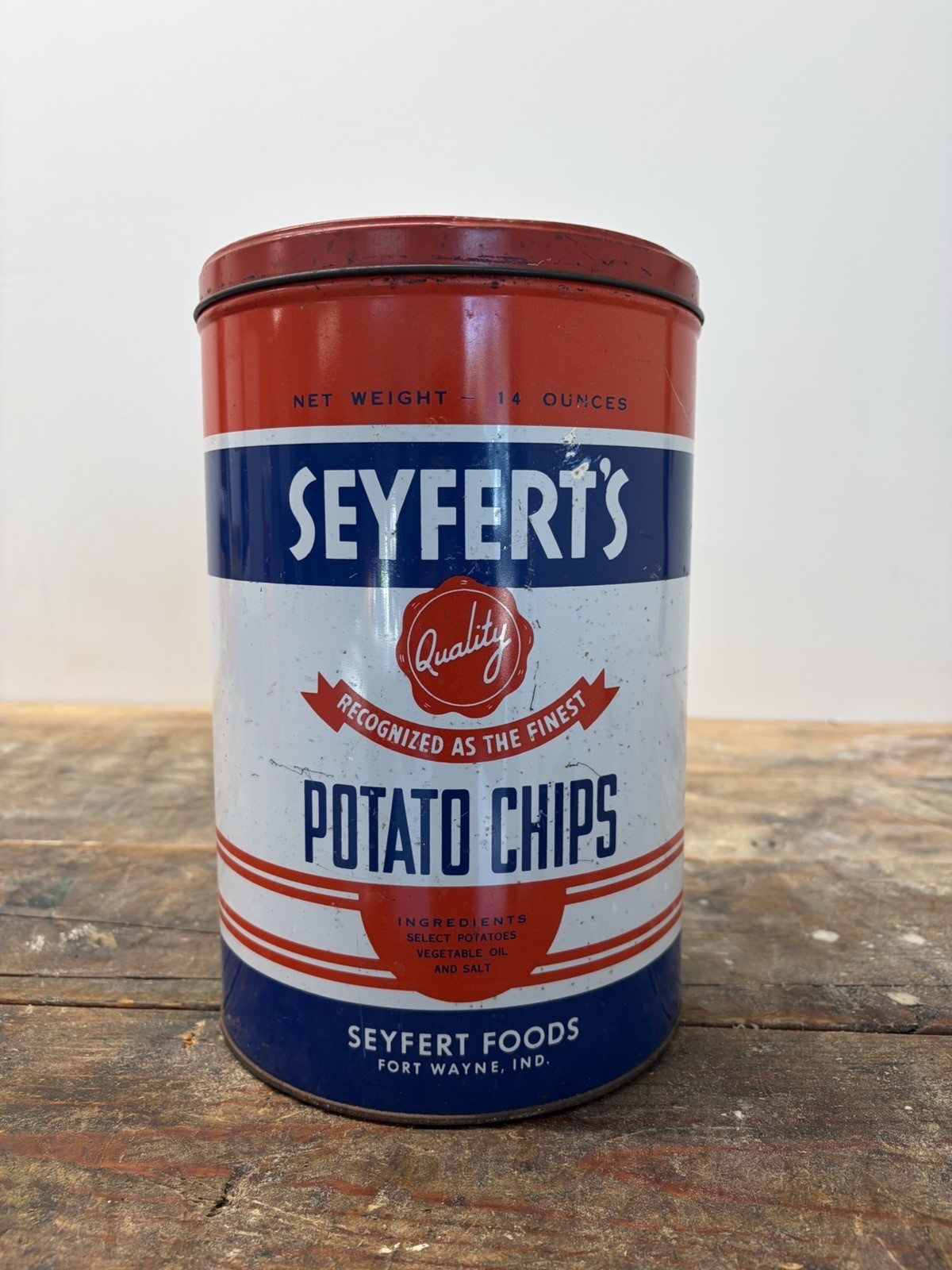 Vintage Seyfert\'s Potato Chips 14 oz Tin Can Fort Wayne Indiana Advertising