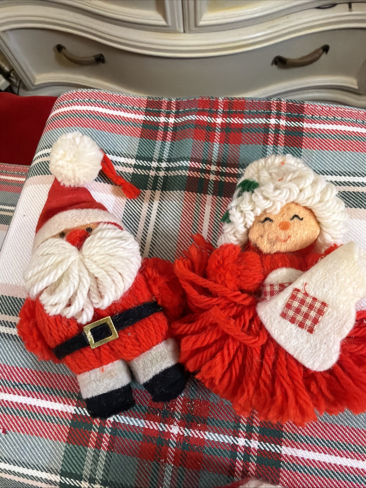 Lot of 2 Vintage Yarn Santa & Mrs Sant Christmas  Hallmark Adorable 5”