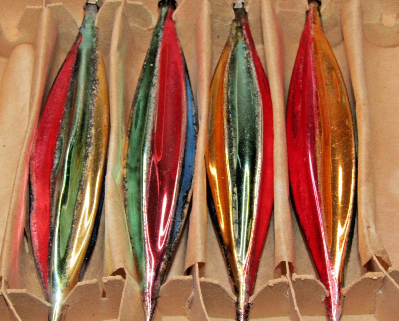 Lot VTG Glass Large Ribbed HARLEQUIN Glitter ICICLES Christmas Ornaments Poland