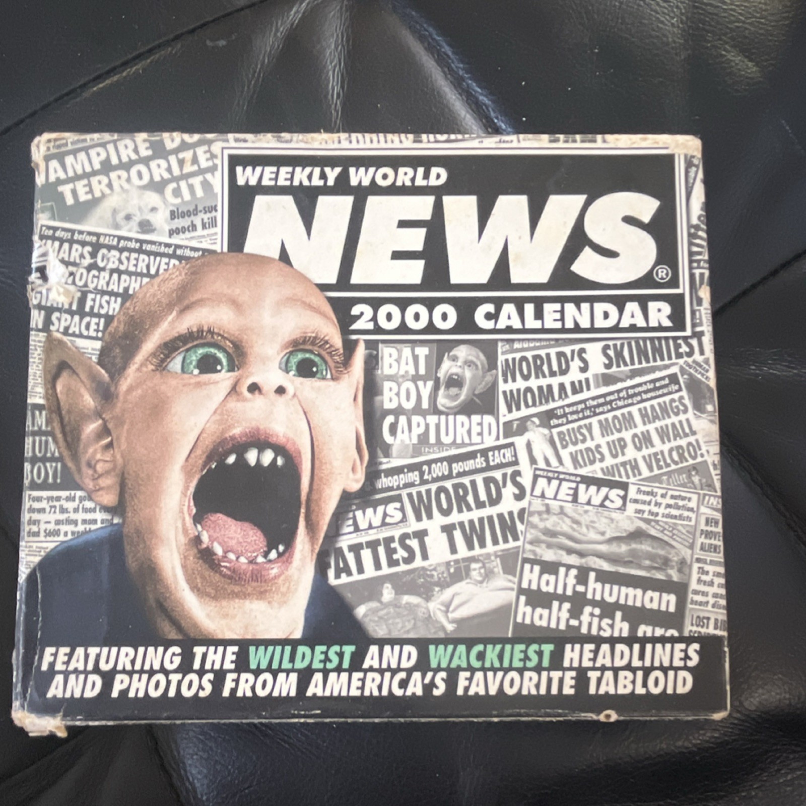 Andrews McMeel Publishing Weekly World News 2000 Day-to-Day Tabloid Calendar