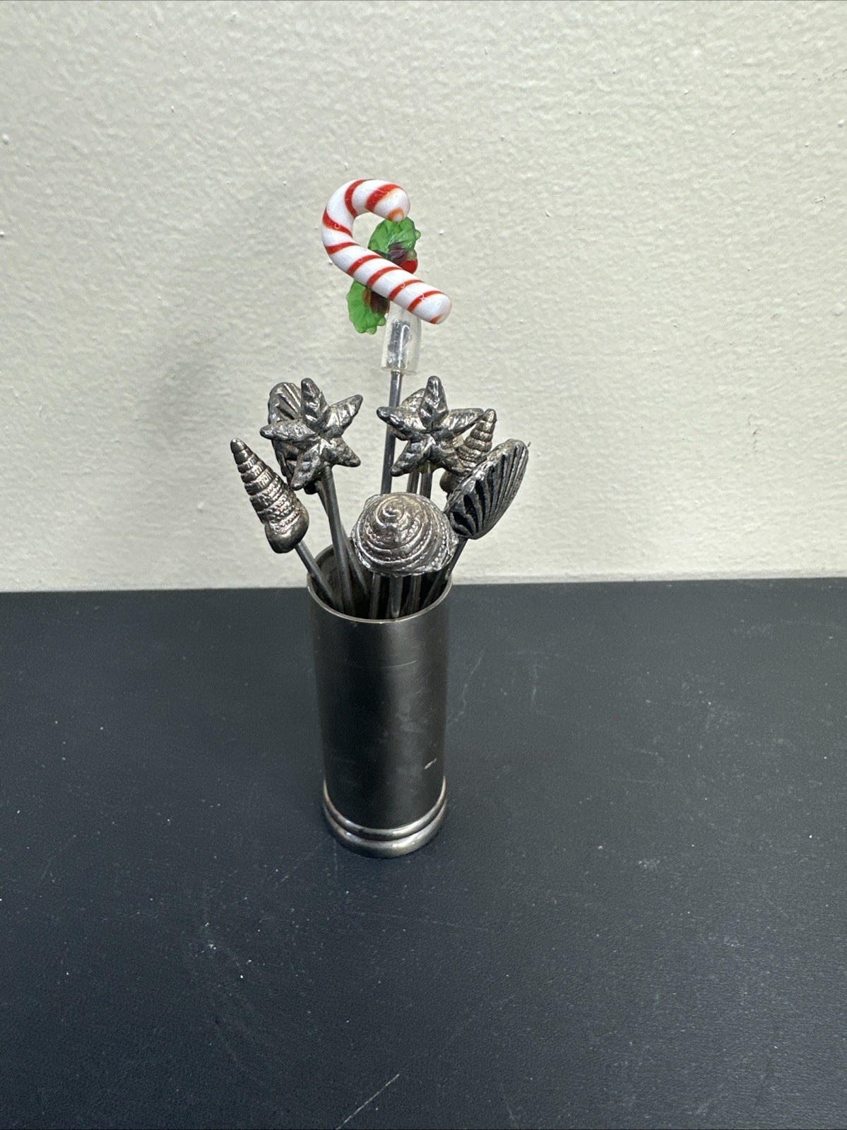 Pier 1 Silver Tone Seashells Cheese Hors D'oeuvre Appetizer Forks Picks Holder