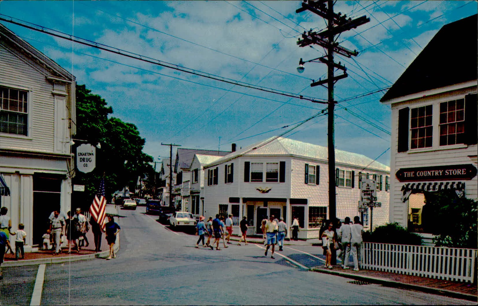 Postcard: EDGARTOWN DRUG CO COUNTRY STOR THE COUNTRY STORE MASS