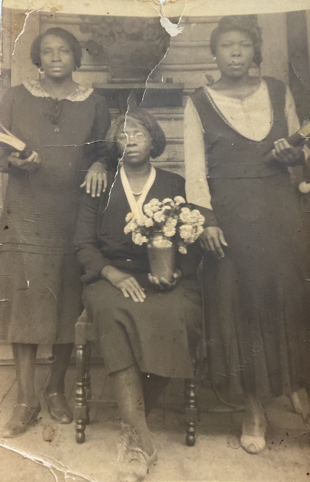 AFRICAN AMERICAN Women FASHION  Church PORTRAIT ANTIQUE ORIGINAL RPPC