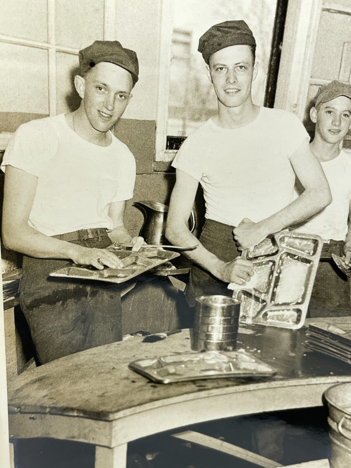 BR Large Photo Cute Group Handsome Military Men Washing Dishes Trays 1940-50's