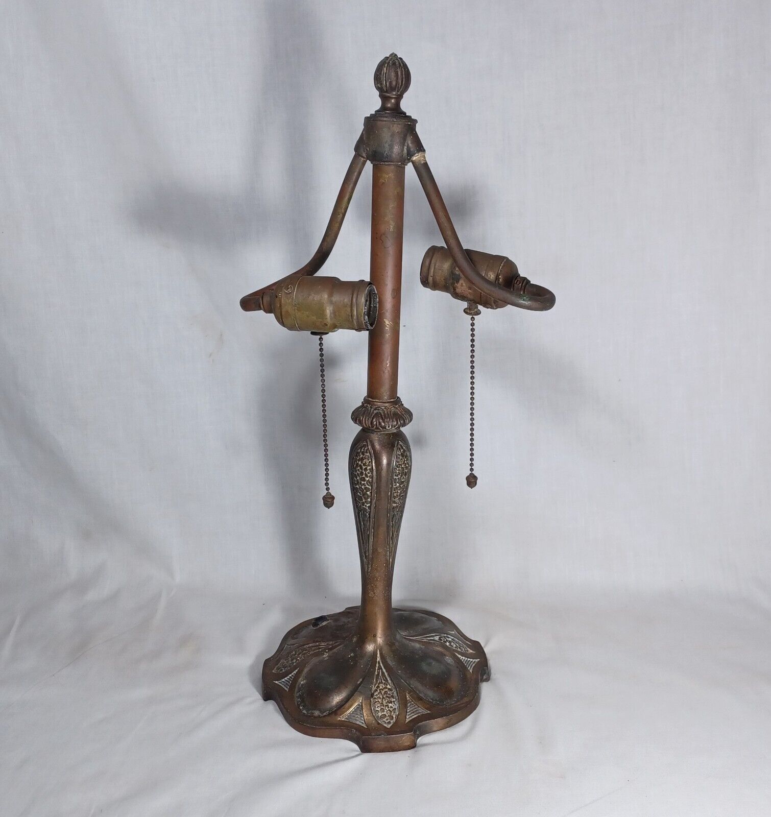 Antique Bradley Hubbard Art Nouveau Table Lamp
