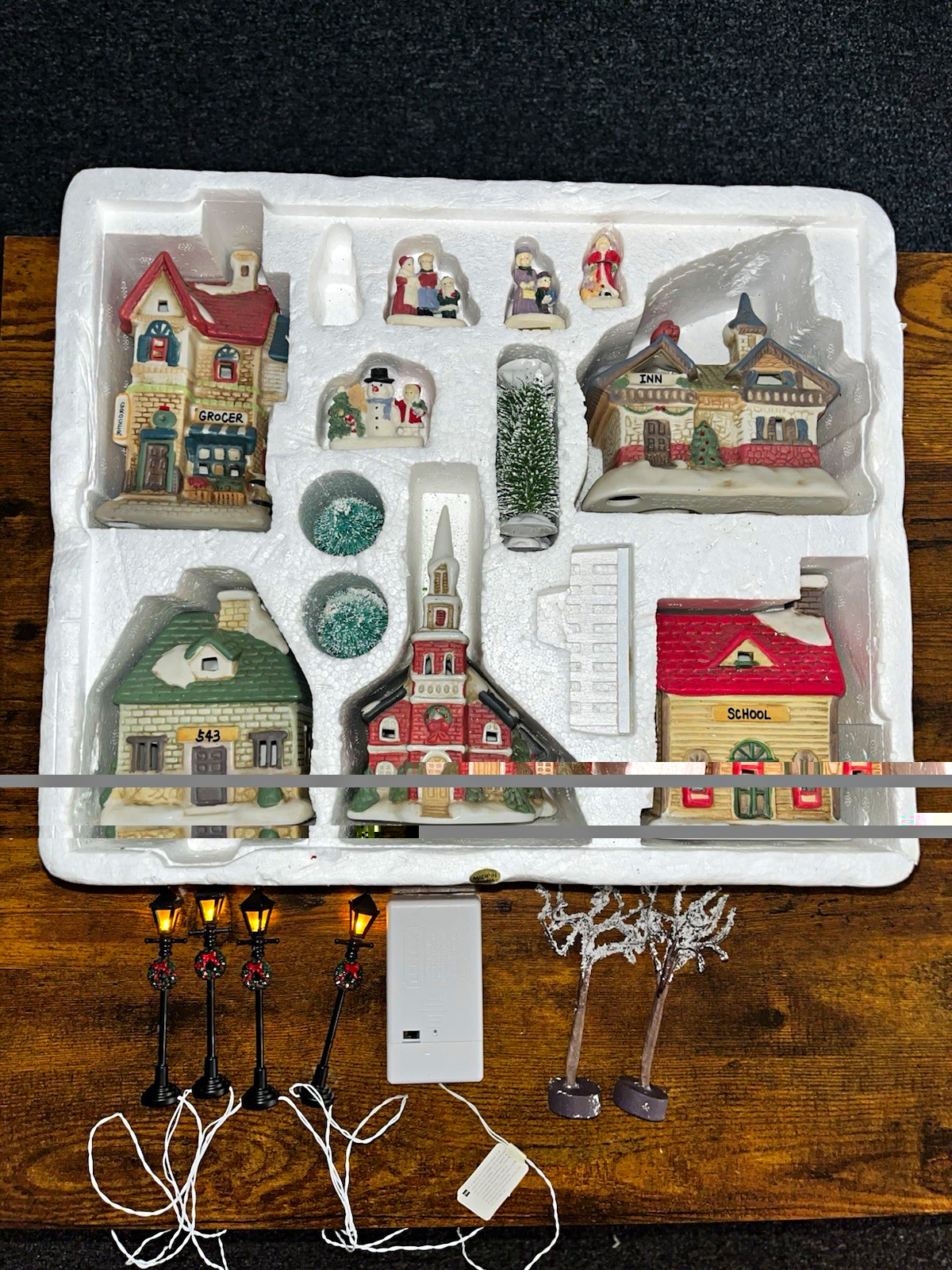 1994 Lillian Vernon 20-Piece Christmas Village & Figurines Collectors Item
