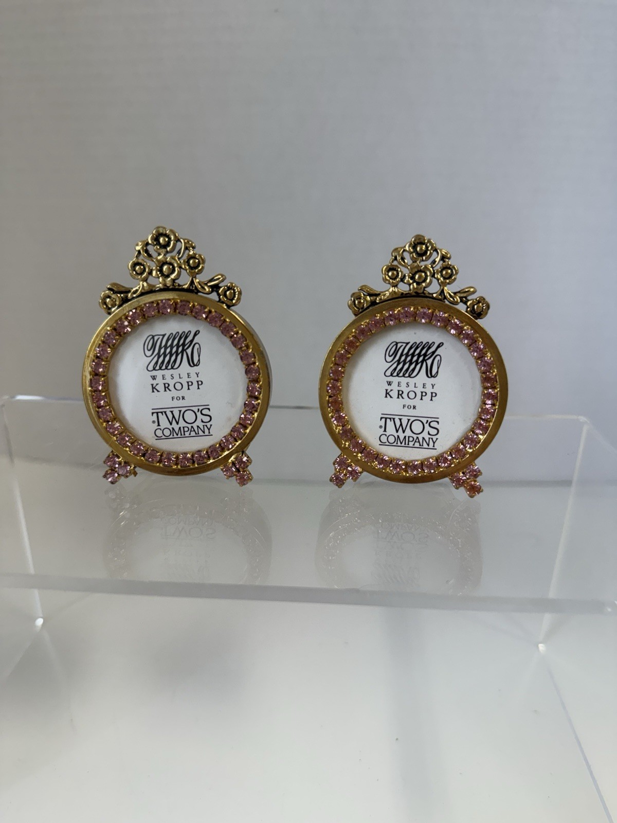 A Pair Of Vintage Two\'s Co Jeweled Rhinestone Round Picture Photo Frames WJ4