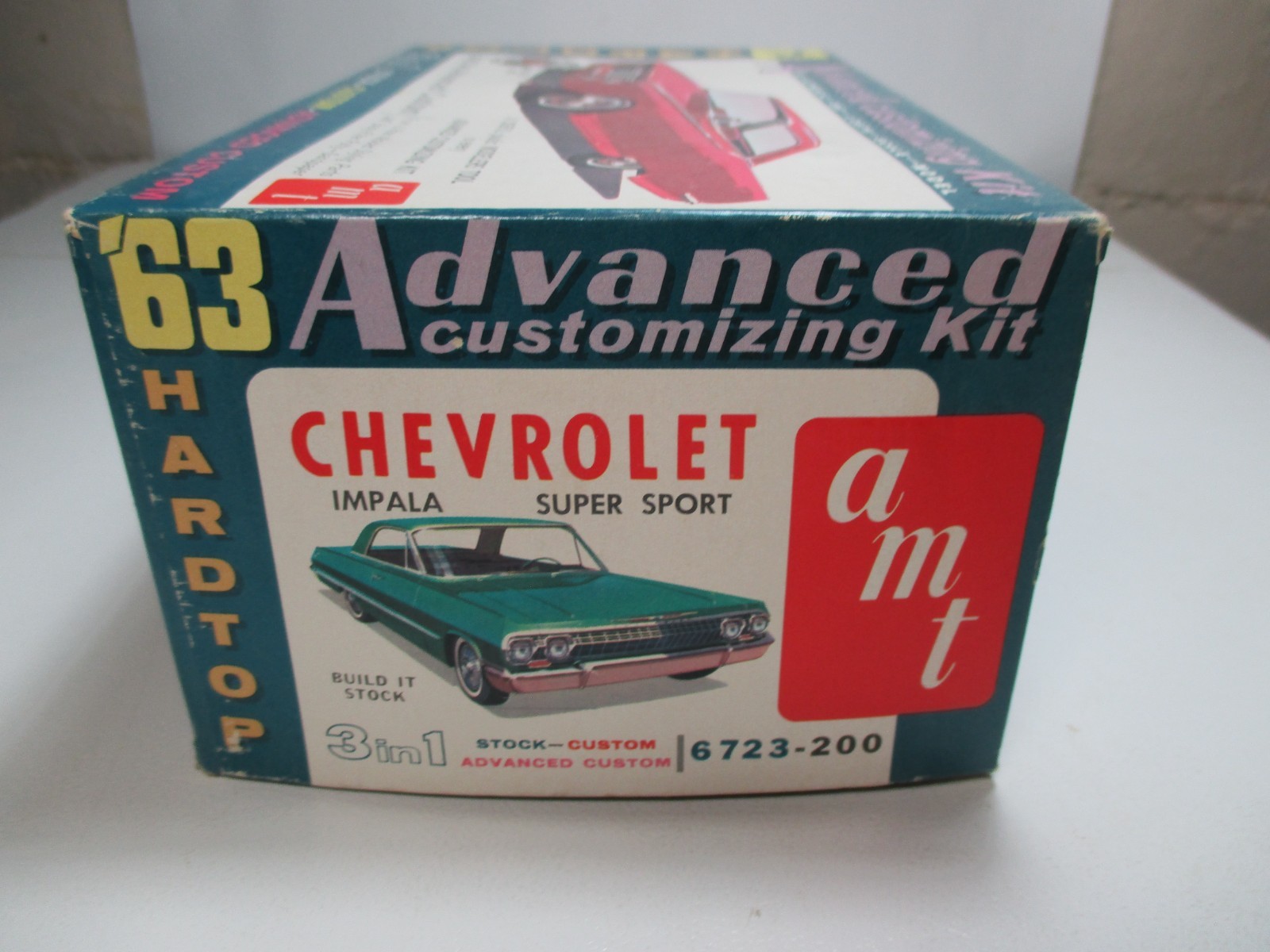 ORIGINAL 1963 Chevy Impala Kit 1/25 AMT Unbuilt
