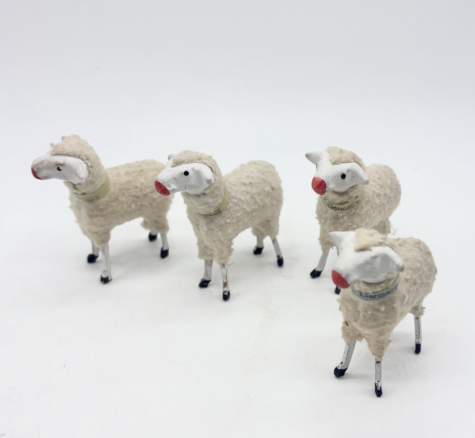 PUTZ WOOLY SHEEP LAMB MATCHSTICK LEGS FIGURE LOT 4 VINTAGE GERMANY TOY NATIVITY