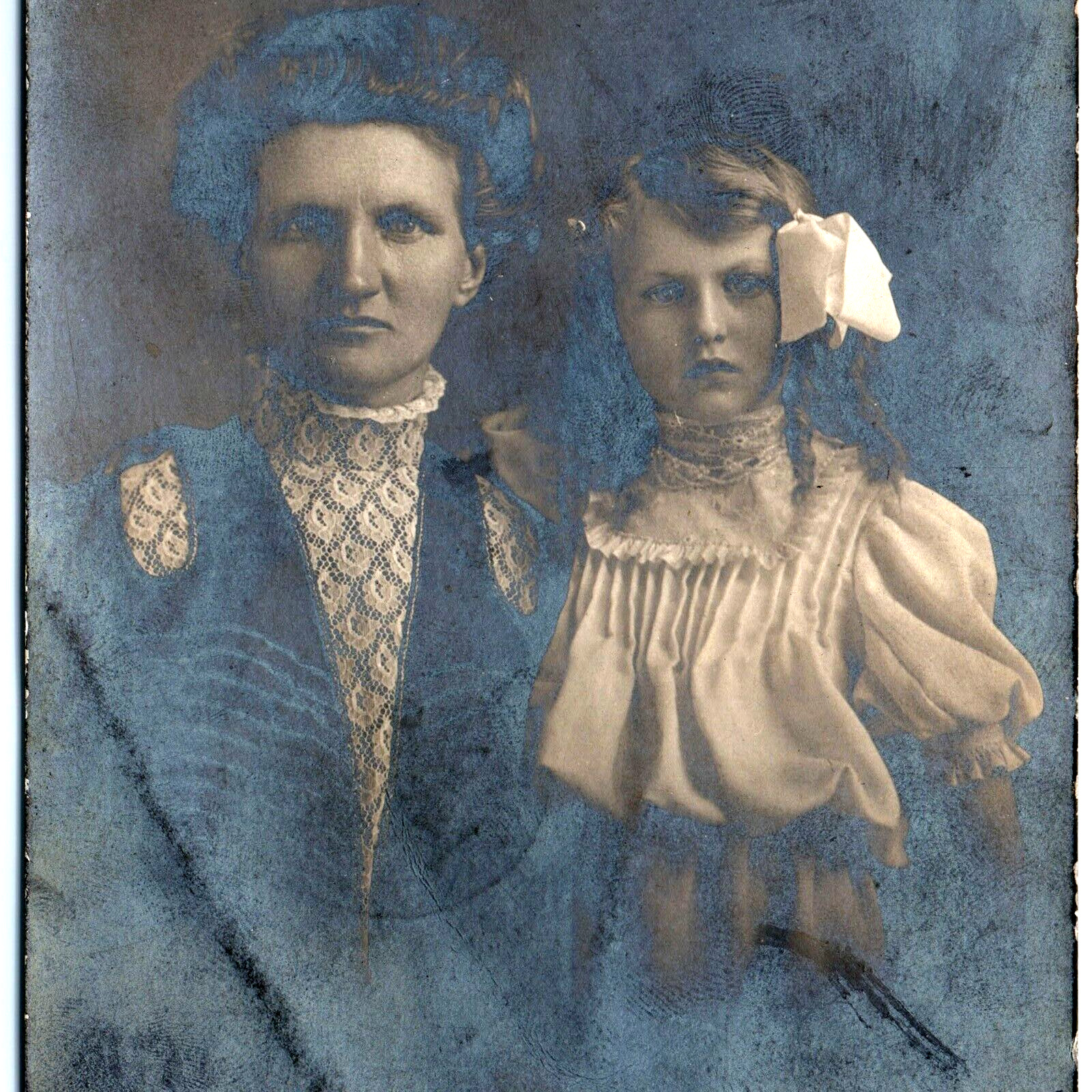 c1910s Lovely Classy Mother & Daughter RPPC Doll-Like Eyes Girl Real Photo A185
