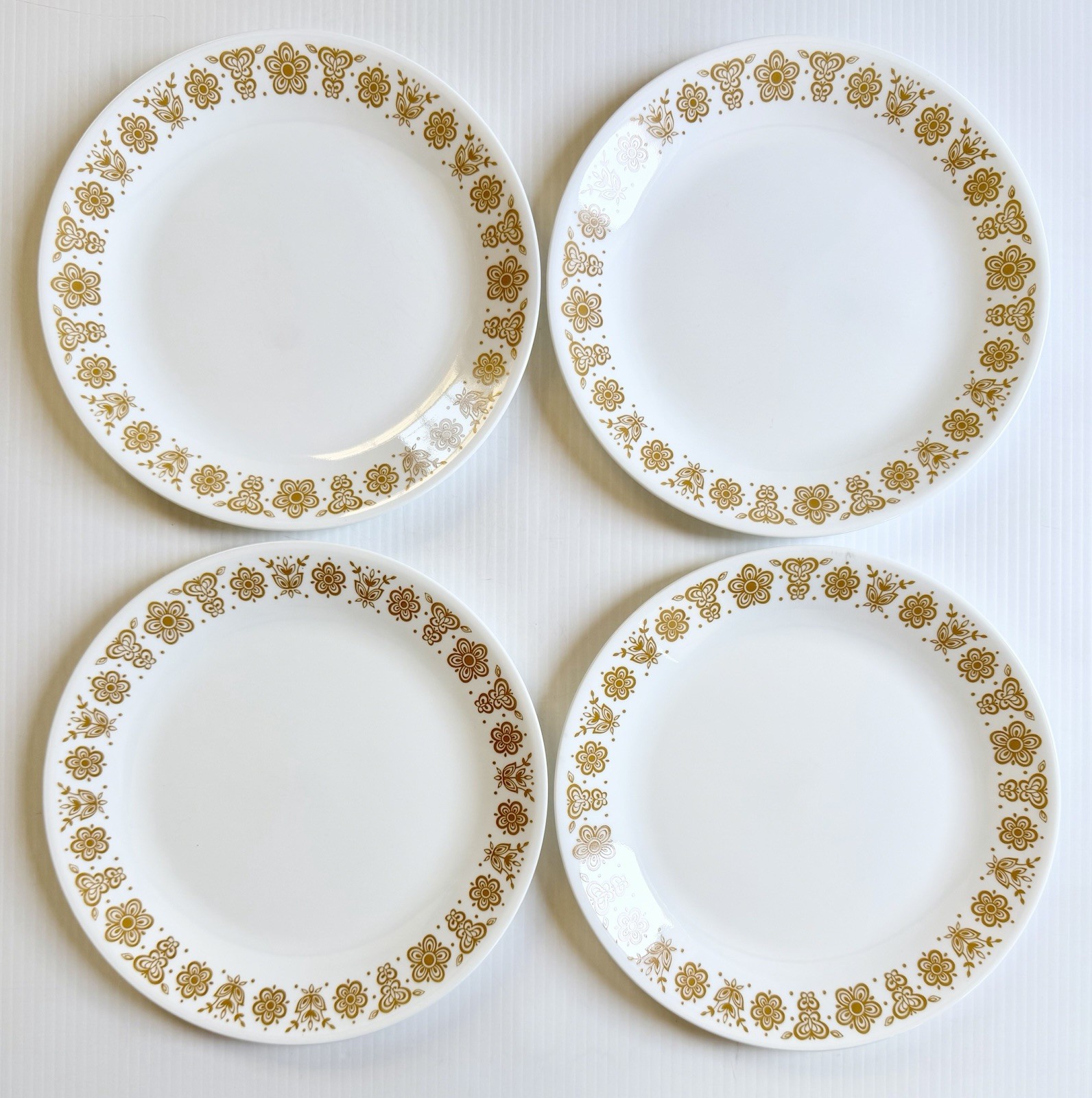 Set Of 4 Vintage Corelle Butterfly Gold 10.25” Corning Dinner Plates