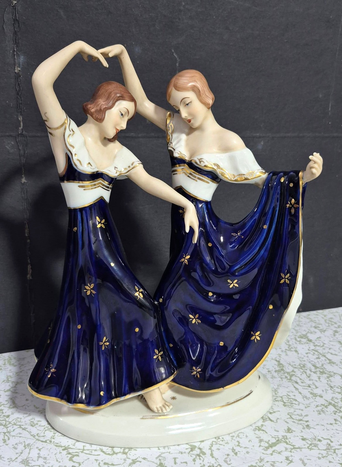 Antique Art Deco Royal Dux Porcelain Figurine, Dancing Sisters, Figurine. 11\ Antique Art Deco Royal Dux Porcelain Figurine, Dancing Sisters, Figurine. 11\