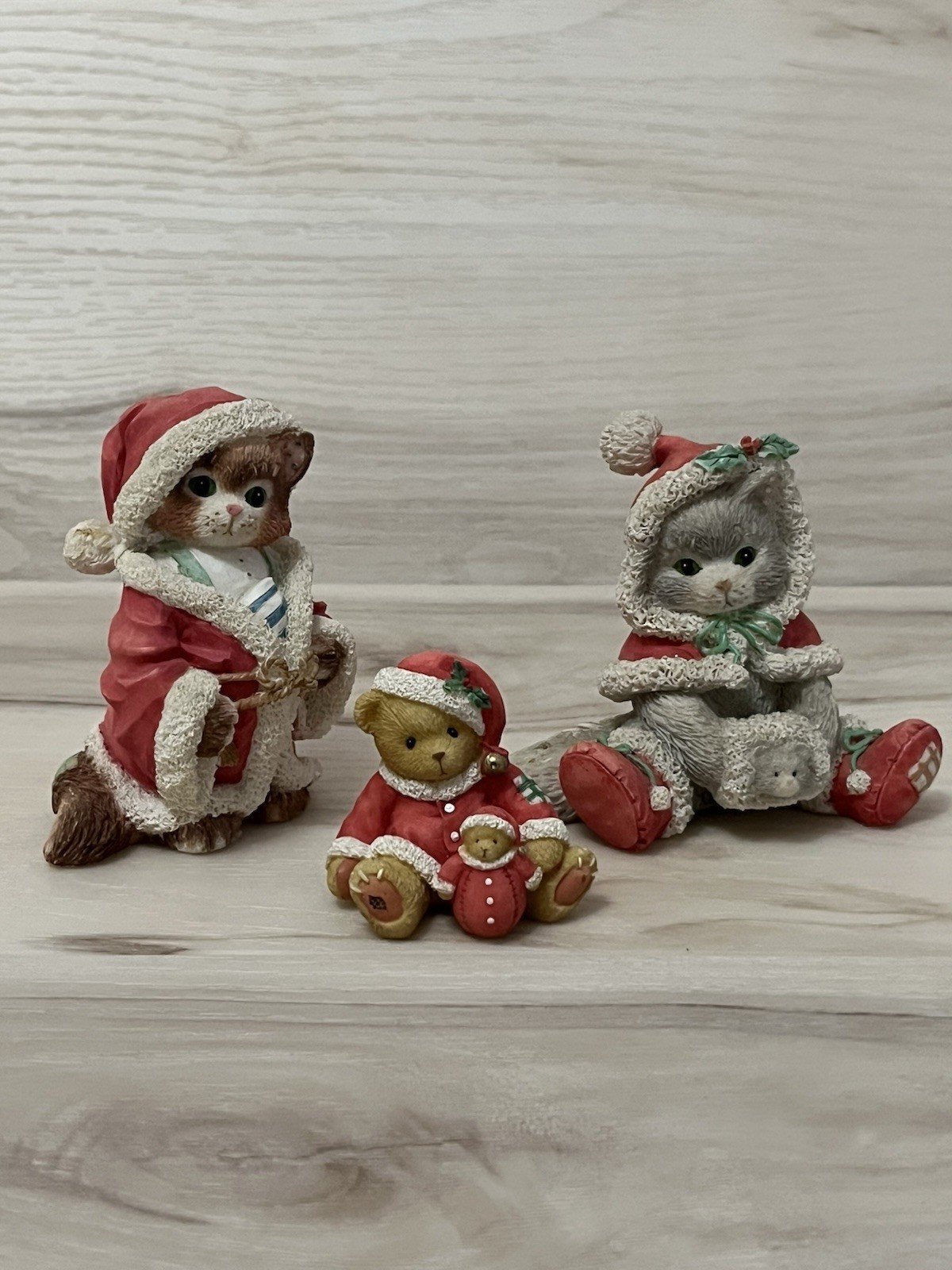 3 VTG 1990s Enesco Calico Kittens & Bear Christmas Figurines Priscilla Hillman