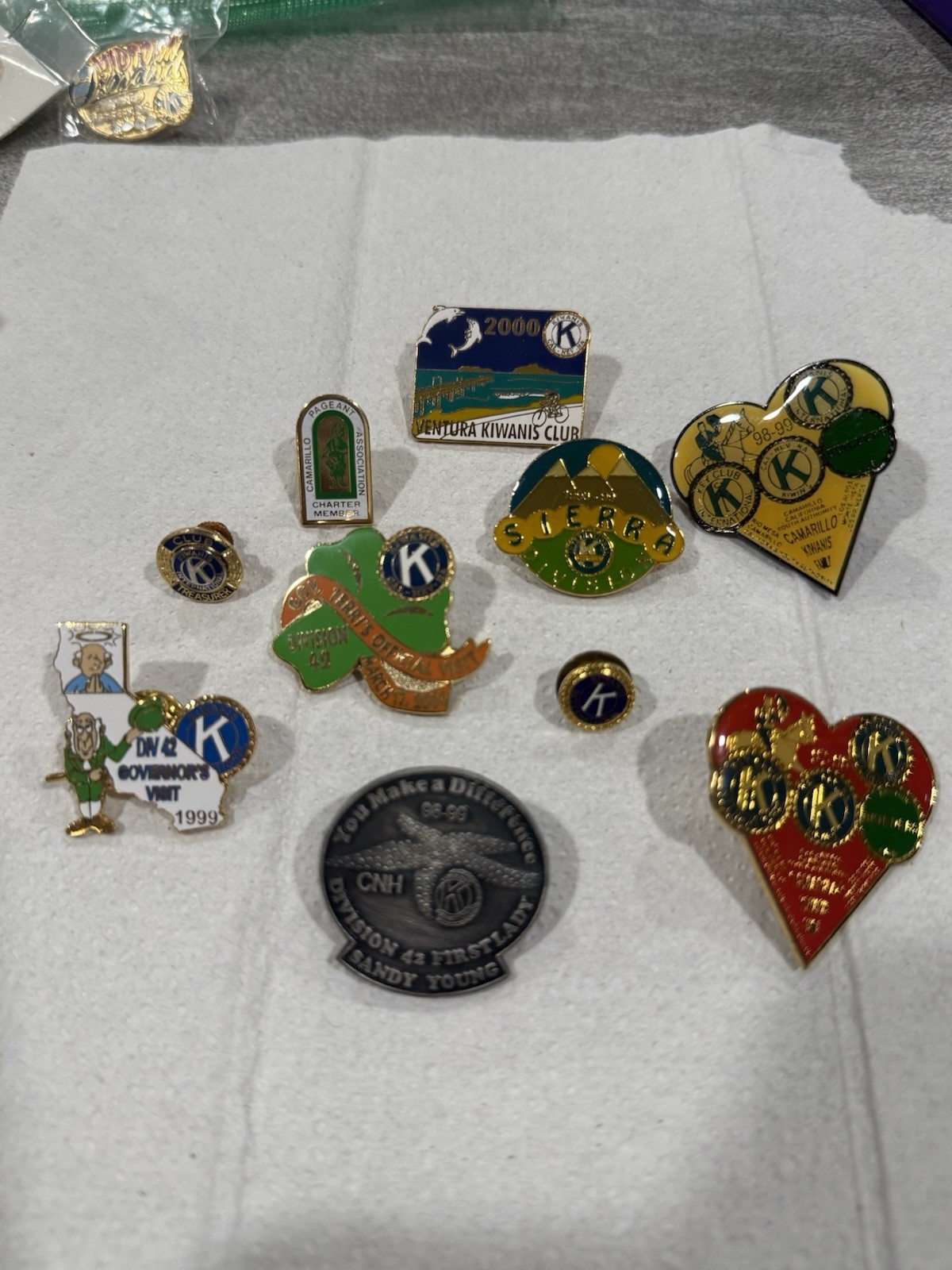 10 Vintage Kiwanis & Key Club Pins Lot Ventura Camarillo Division 42 CA