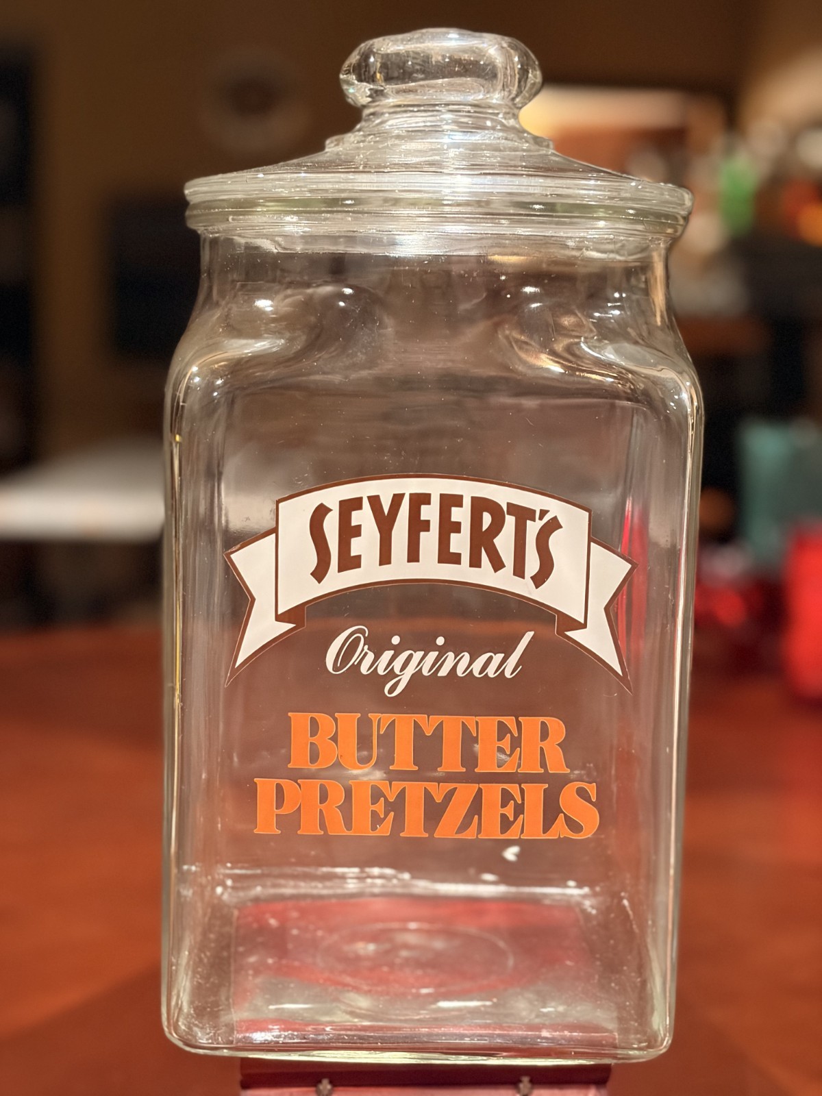 Vintage Seyfert\'s Original Butter Pretzels Large Glass Store Display Counter Jar Vintage Seyfert\'s Original Butter Pretzels Large Glass Store Display Counter Jar