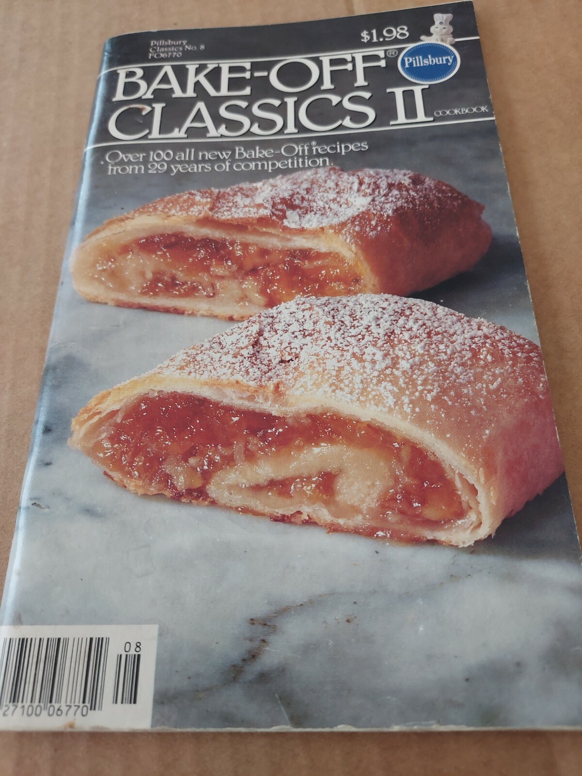 Vintsge Collector\'s Pillsbury Cookbooks 1981 #08 \