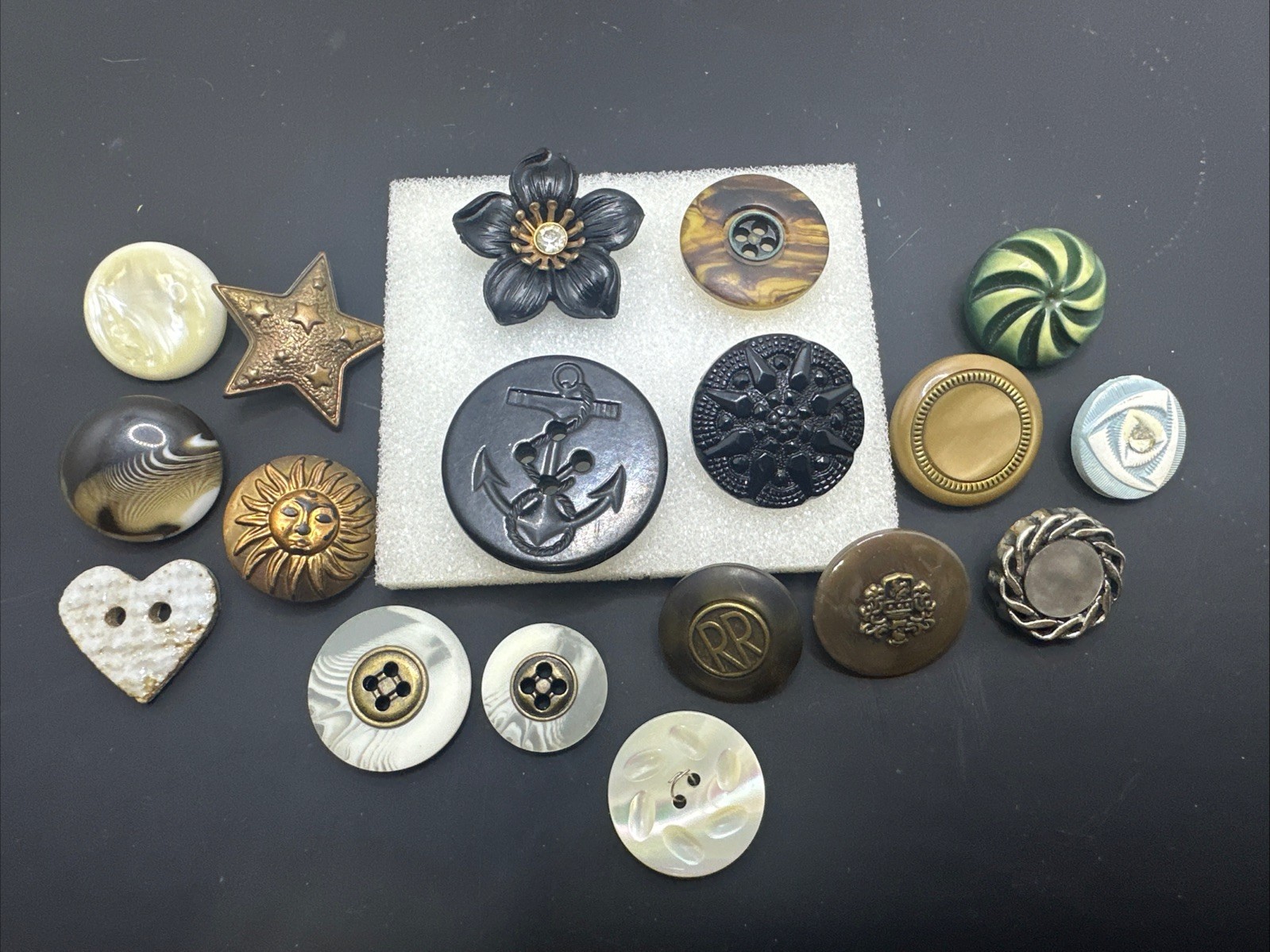 Vintage Mixed Buttons Lot Of 18 Unique Early Plastic Metal Craft Button Sun