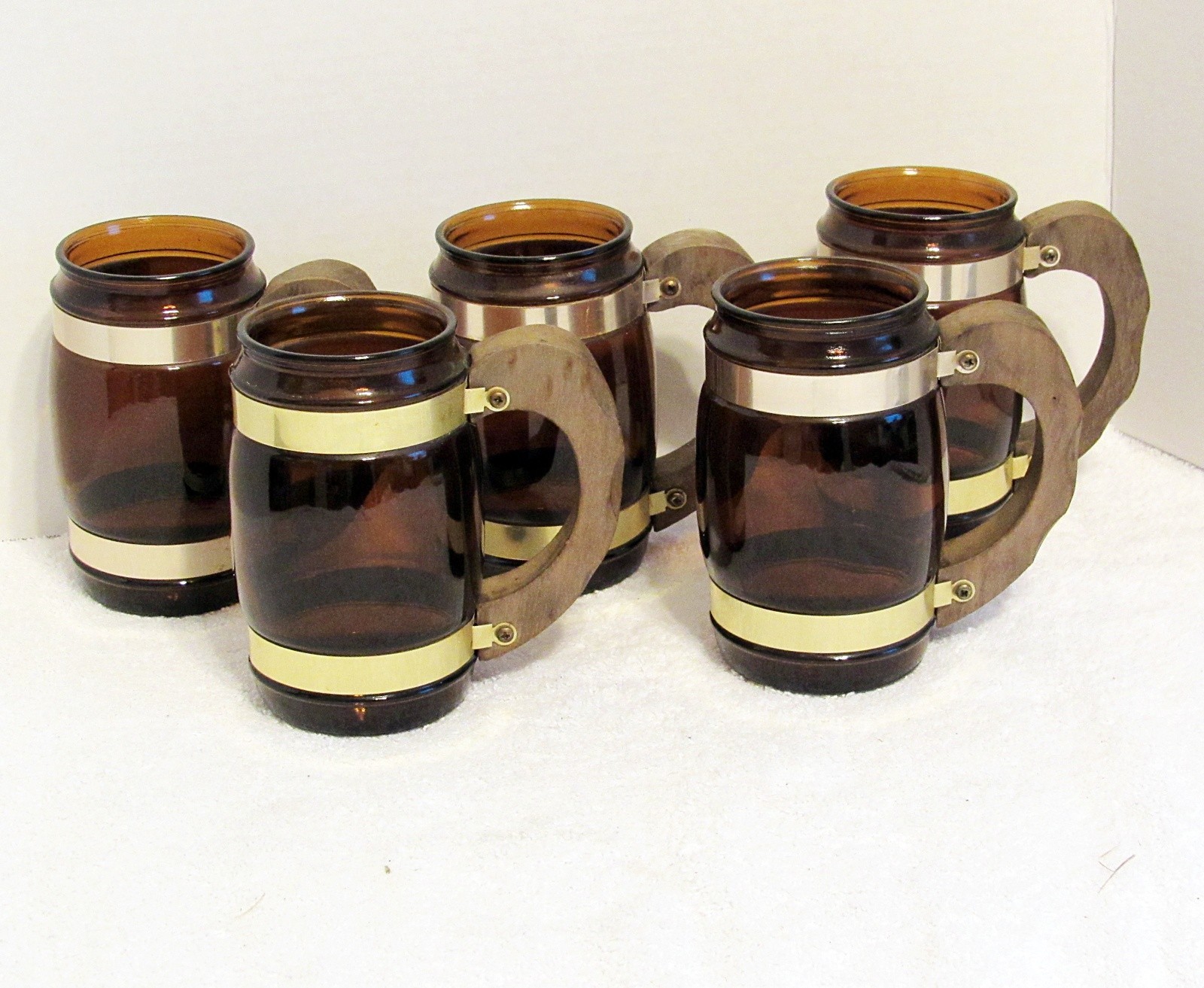 5 Vtg 1960’s Siesta Ware Amber Brown Glass Barrel Mug Wood Handle Brass Trim