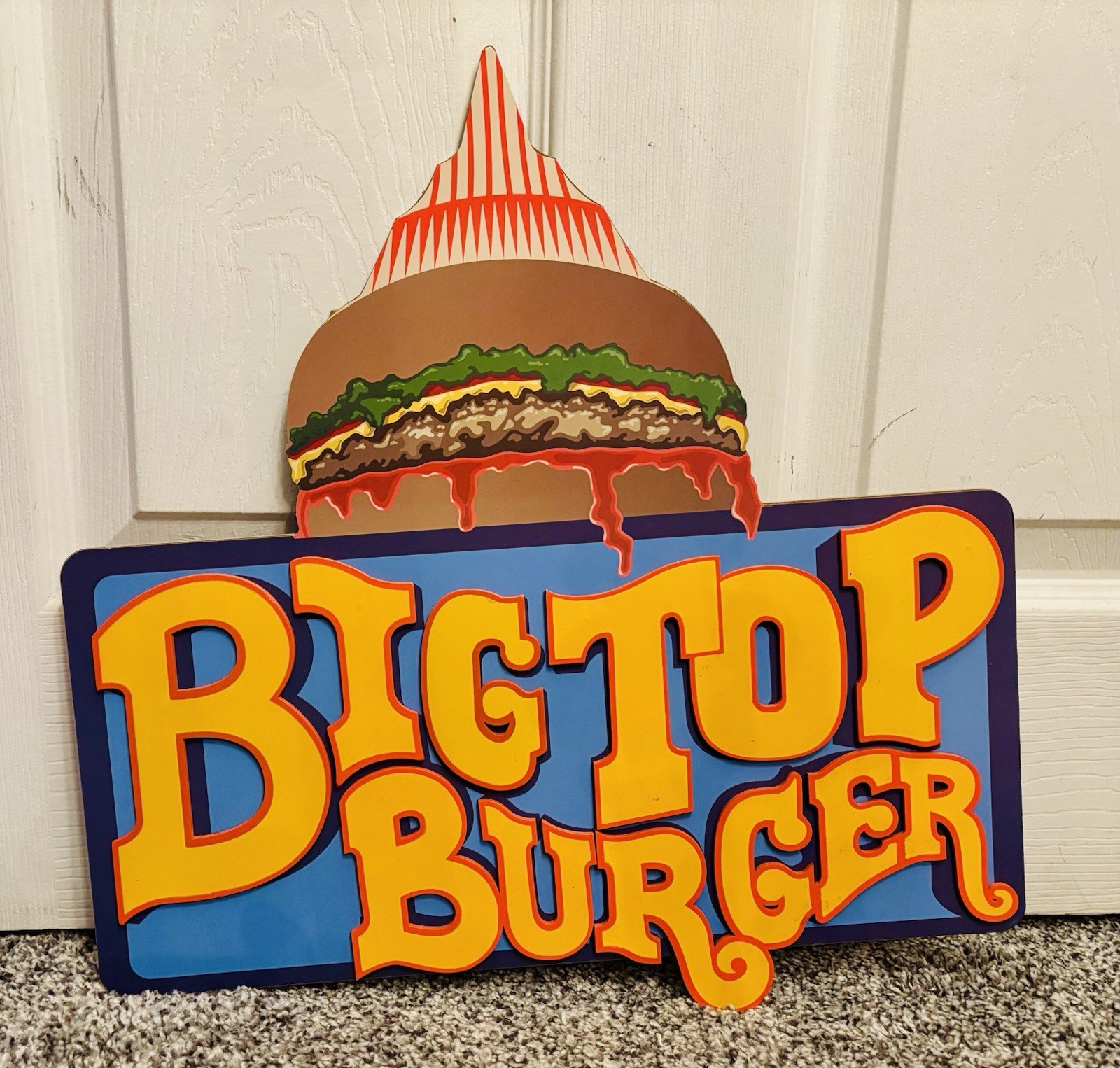 Killer Klowns from Outer Space Big Top Burger Wall Sign Spirit Halloween