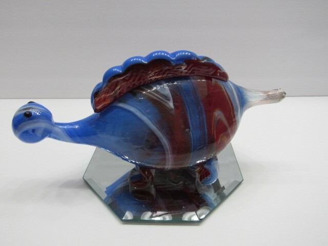 FENTON/DAVE FETTY 2020  RED, WHITE AND BLUE DINOSAUR  FIG. HENDERSON HALL