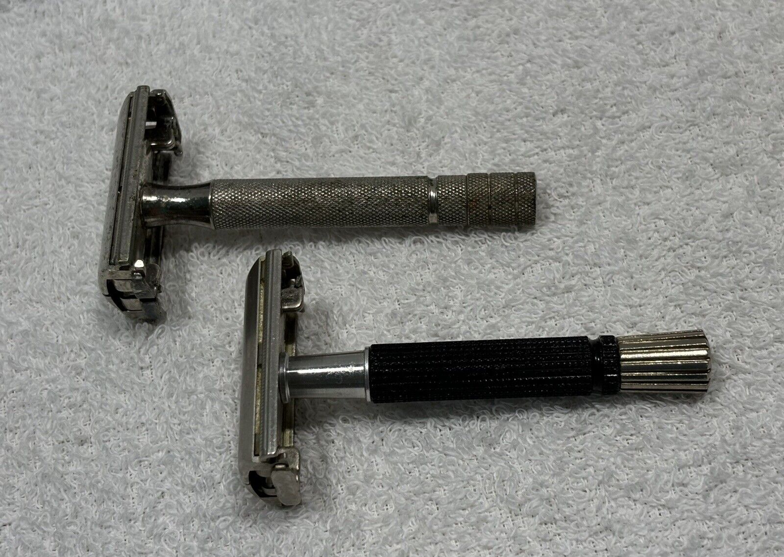 2 Vintage Gillette Safety Razors 1953 Y2 & 1967 M3