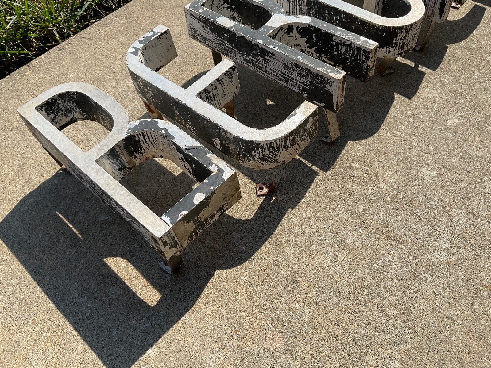 9 Large Aluminum 7 3/4\