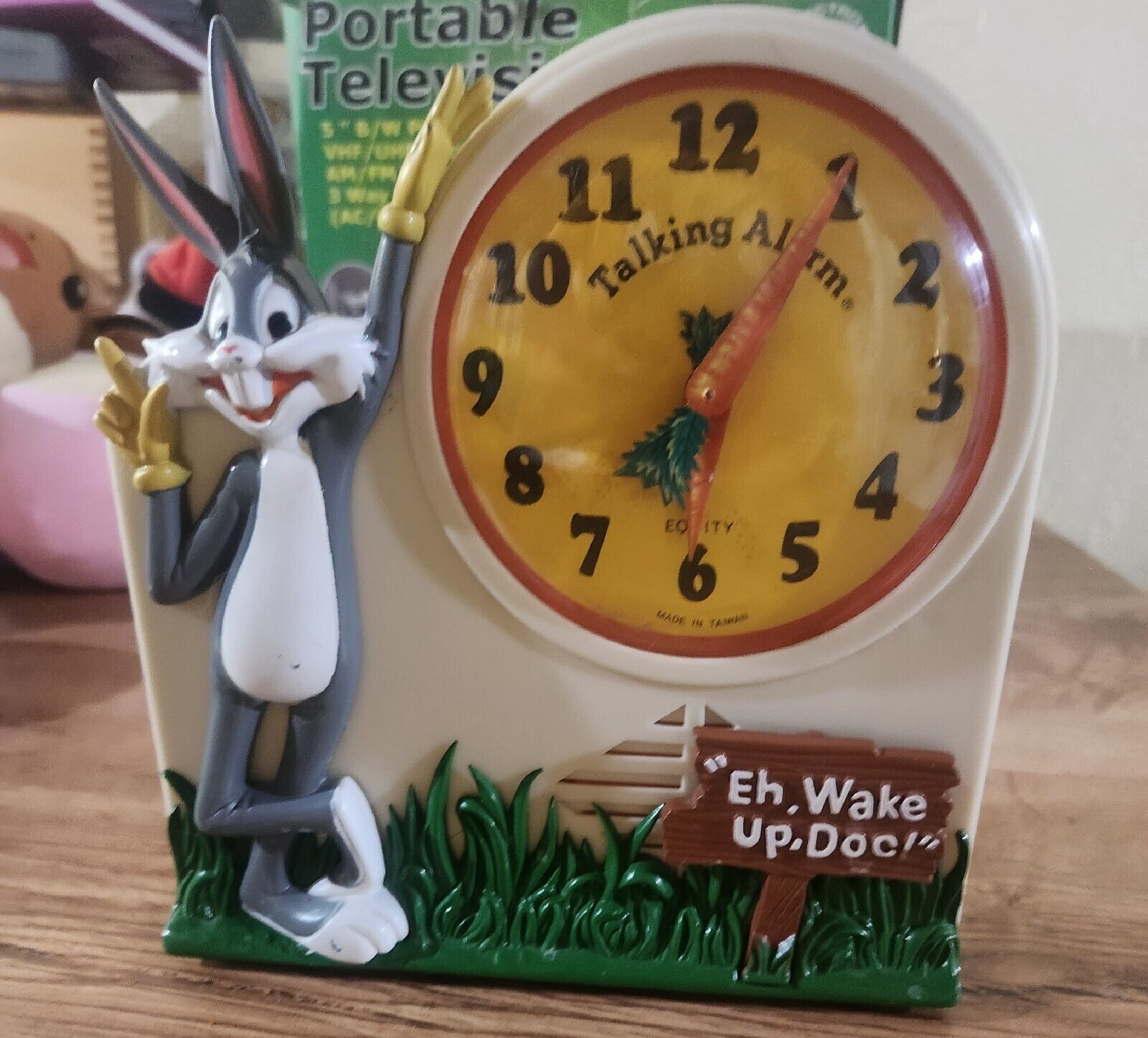 Vintage 1974 Janex Warner Bros. Bugs Bunny Talking Alarm Clock Wind Up No Voice