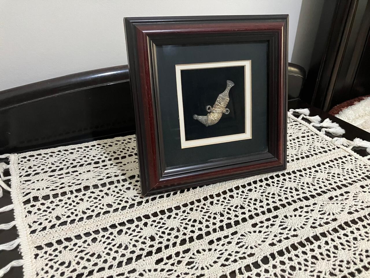 Vintage Arabic Silver 925 Framed Dagger Knife – Unique Yemeni Sword Display