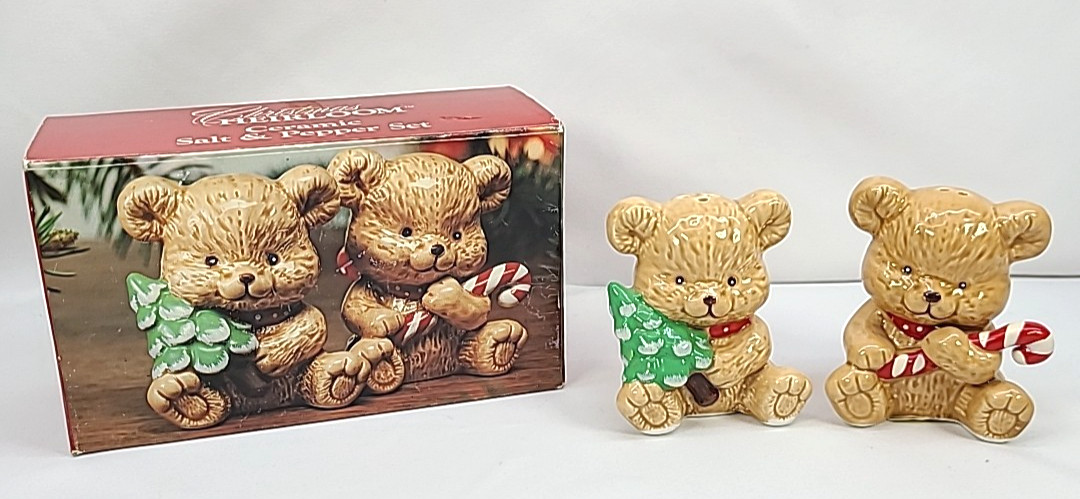Vtge Christmas Teddy Bear Salt + Pepper Shakers 3” w/Original Box Exclusive 1991