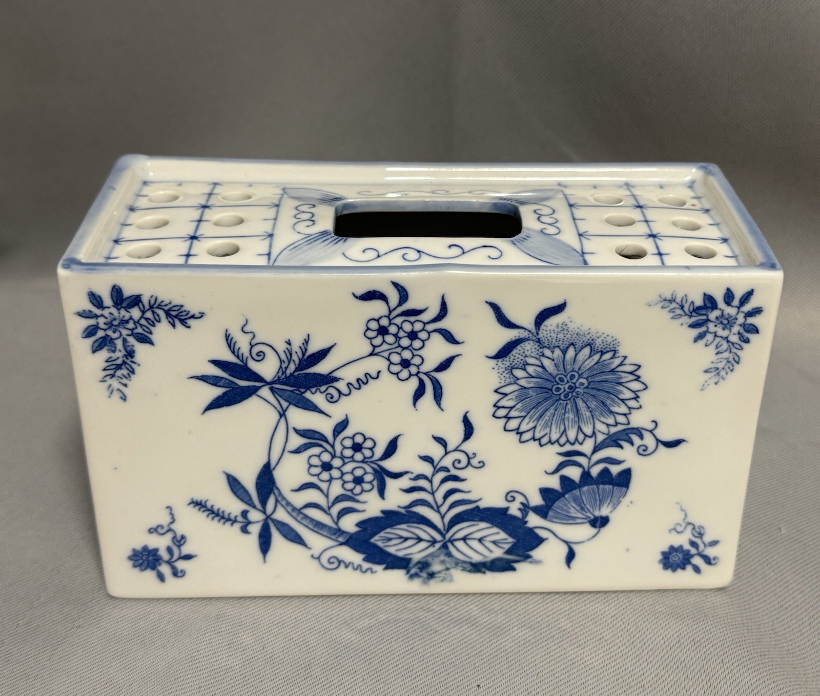 VINTAGE Floral ANDREA By SADEK BLUE FLOWER Onion RECTANGULAR VASE Frog