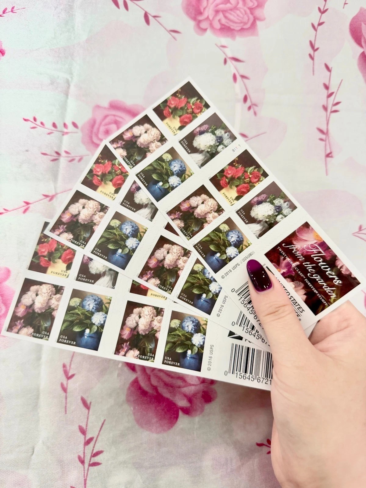 FLOWERS FROM THE GARDEN Booklet of Total 100 Pcs Forever MNH #5240b