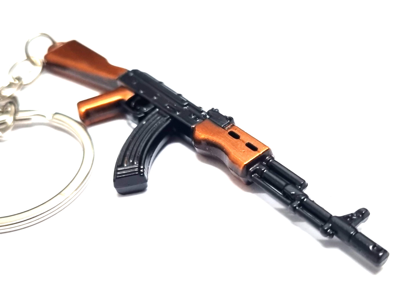 AK-47 Keychain metal gun rifle Keyring AK47 Kalashnikov 3D COD Weapon RU pistol