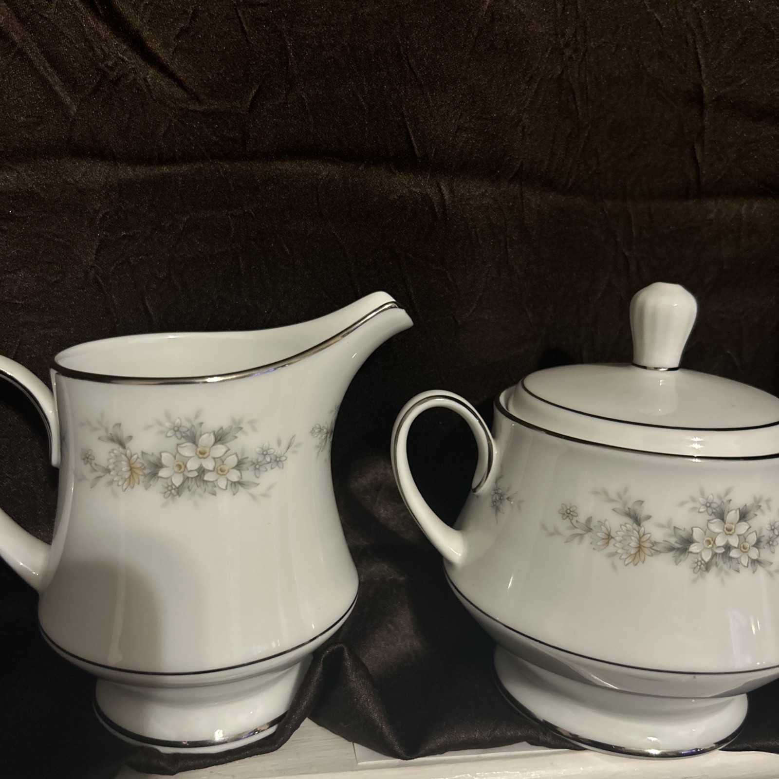 Noritake Melissa Sugar Bowl With Lid & Creamer 3080