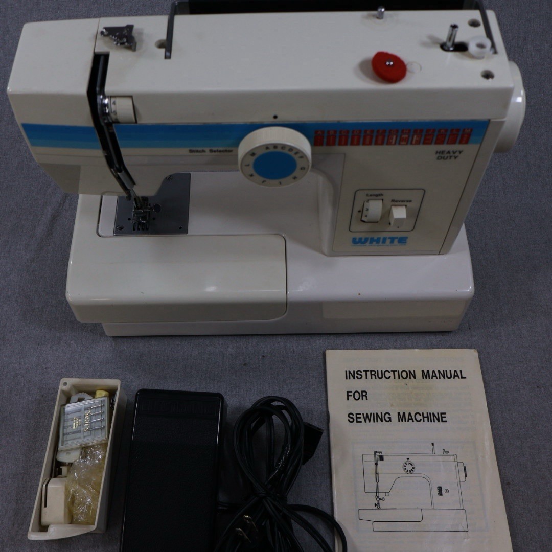 Vintage White Heavy Duty Sewing Machine Model 1666 Foot Pedal Manual Accessories