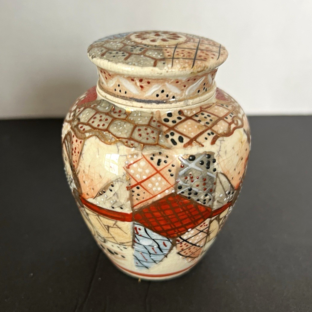Antique Japanese Satsuma Moriage Koro Jar Incense Burner - Rare Inner Piece 