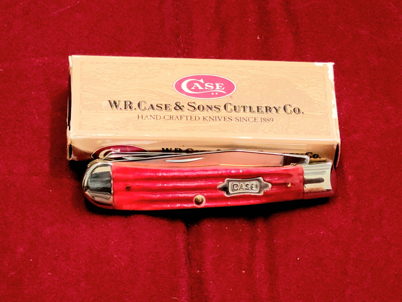Vintage 1996 Case XX 6254SS Red Jigged Brazilian Zebu Bone Trapper Pocket Knife 