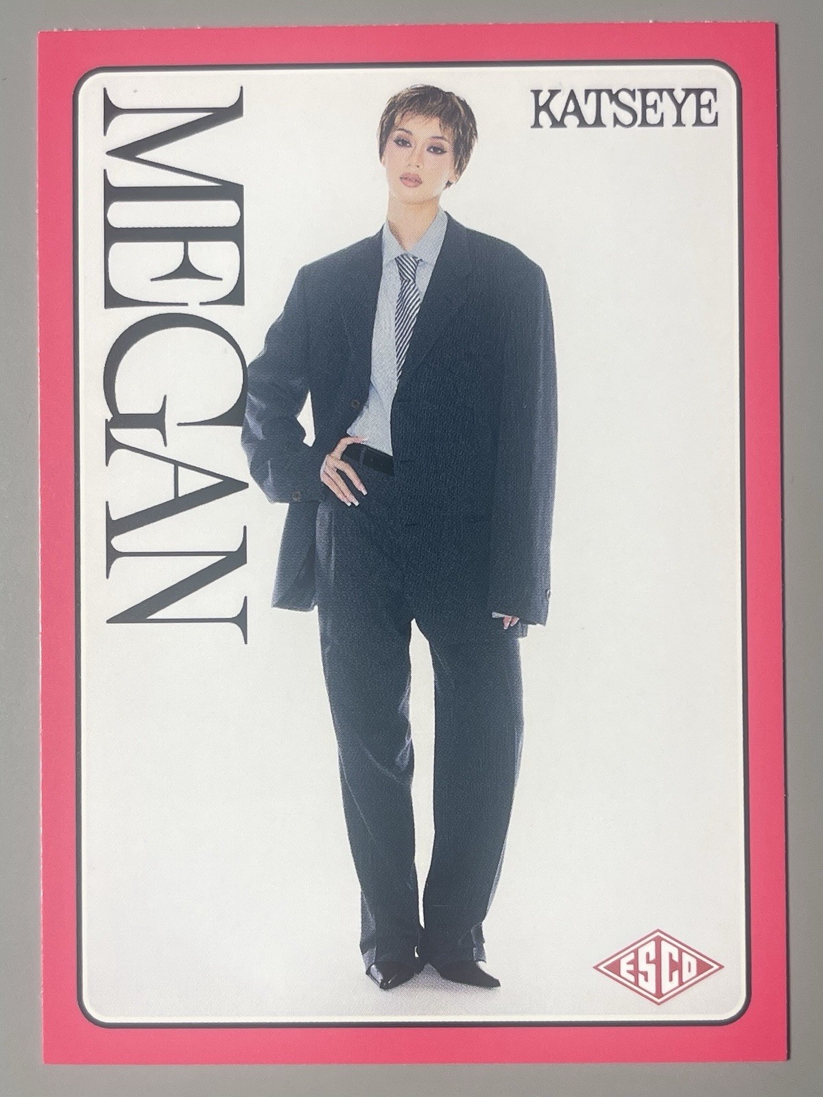 KATSEYE ESCO WILD 2026 Trading Card Megan HYBE X GEFFEN #31