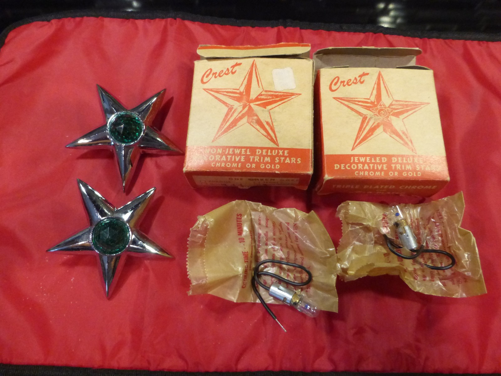 Vintage 1950s Crest Stars Green Light Up Emblems Automotive Motorcycle