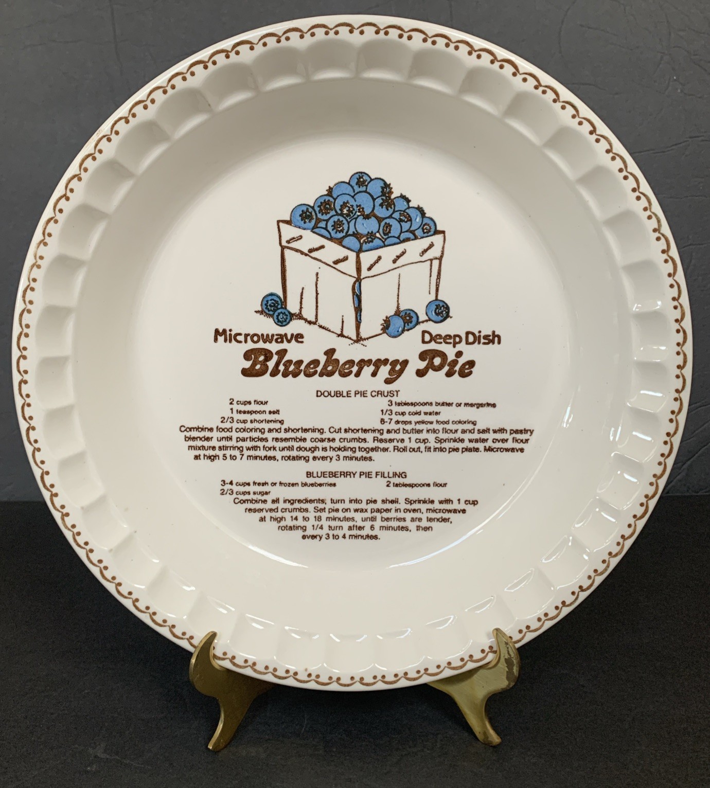 Vtg 80’s Royal China Blueberry Pie Recipe Plate Country Harvest Deep Dish 11”USA Vtg 80’s Royal China Blueberry Pie Recipe Plate Country Harvest Deep Dish 11”USA