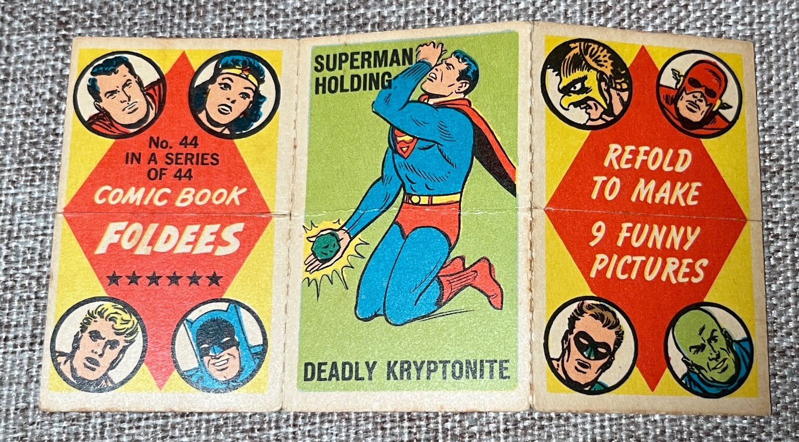 1966 Topps - Comic Book Foldees #44 - Superman Holding Baseball Hero Boy Eating
