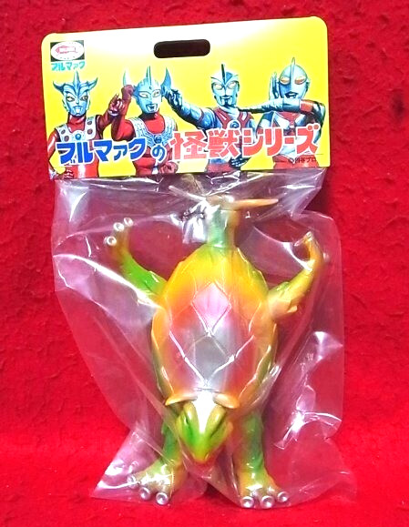 Bullmark Kendros Yellow Soft Vinyl Figure Sofubi Ultraman Leo from Japan NEW