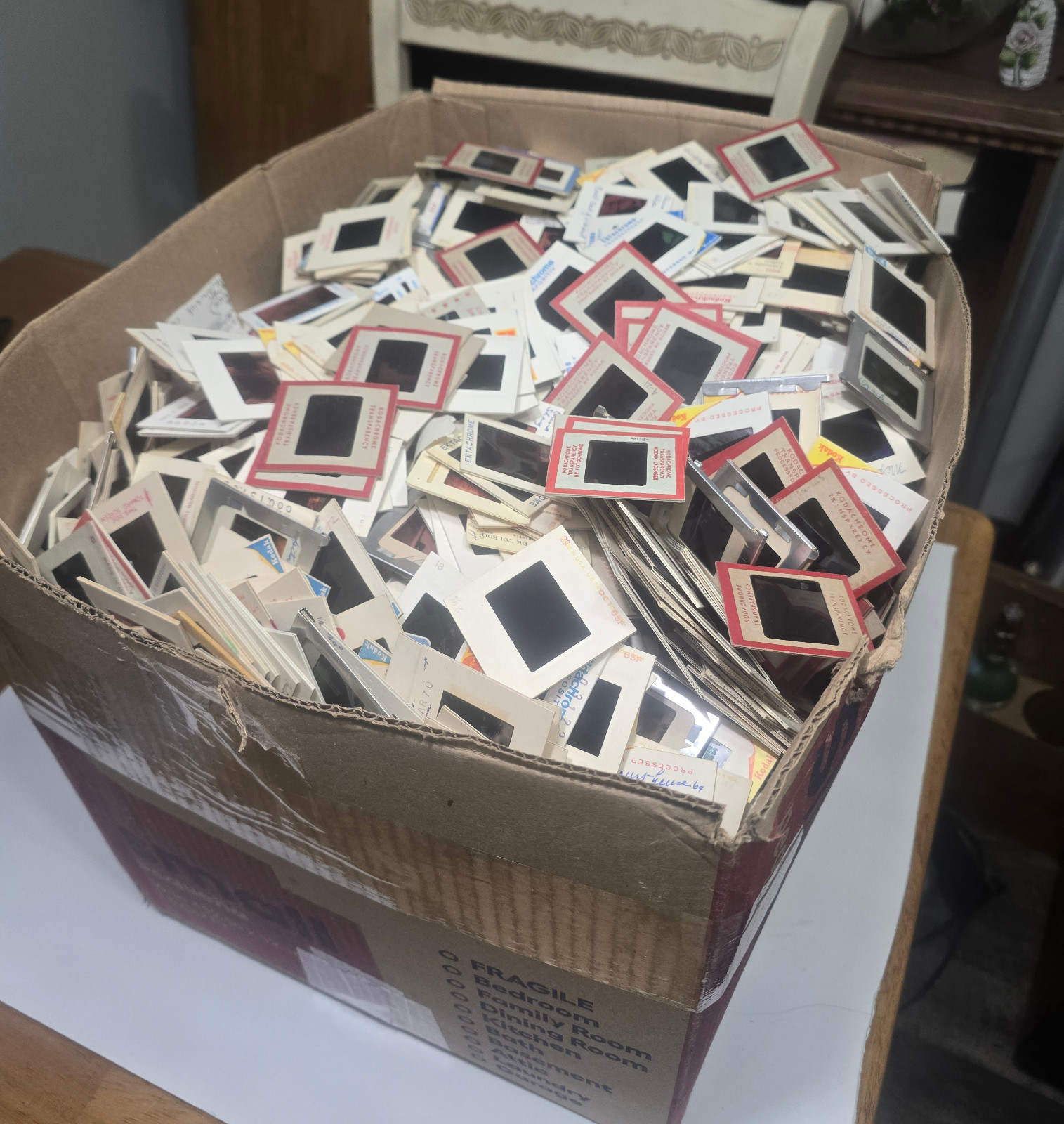 100 RANDOM VTG PHOTO SLIDES 1940s-1980s 35mm+ AMATEURS NO SOUVENIRS OR DARK/FADE 100 RANDOM VTG PHOTO SLIDES 1940s-1980s 35mm+ AMATEURS NO SOUVENIRS OR DARK/FADE
