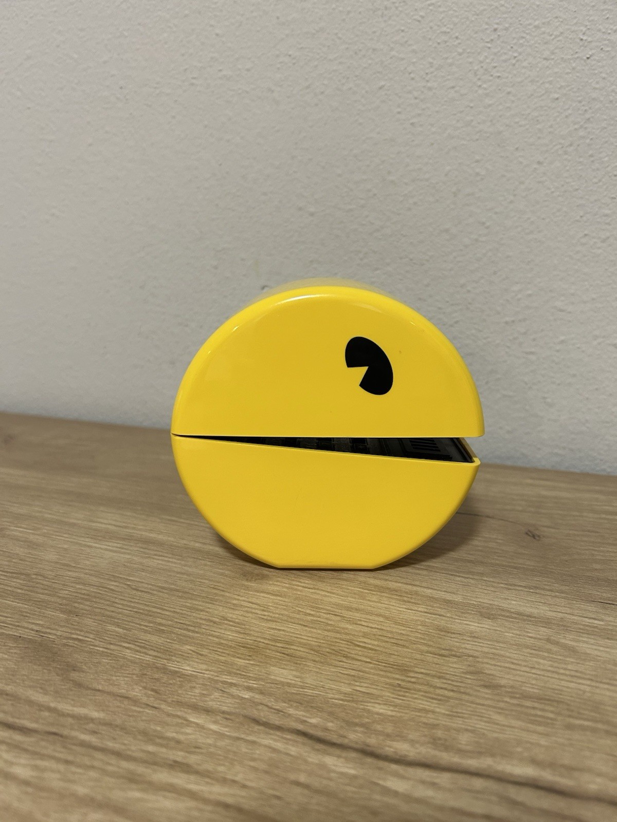Vintage Pac-Man Telephone 1980s Bally Midway Novelty Landline Arcade Flip Phone Vintage Pac-Man Telephone 1980s Bally Midway Novelty Landline Arcade Flip Phone