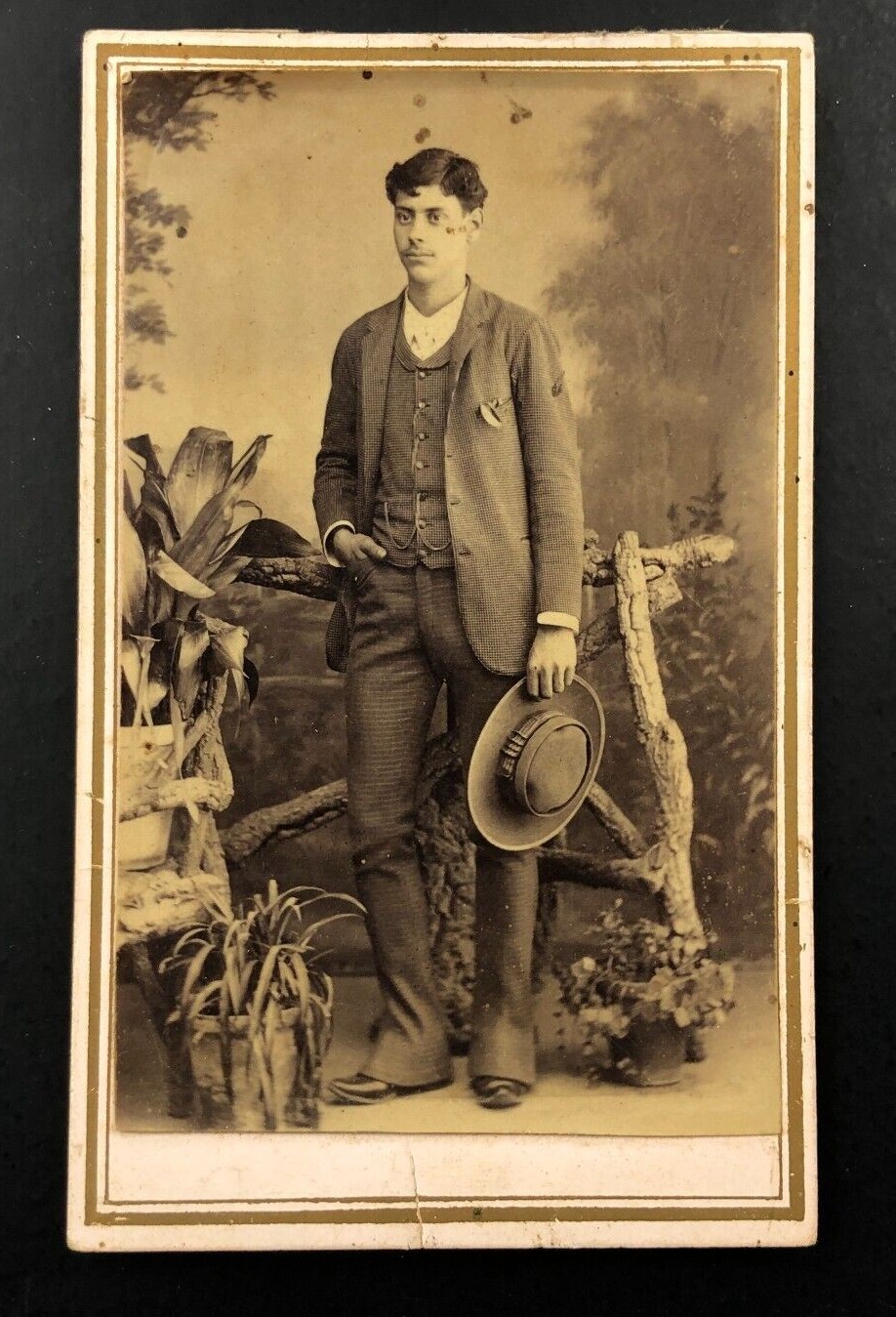 Antique Carte De Visite CDV Photo 1880s Handsome Man Hat Suit Working Young Stud