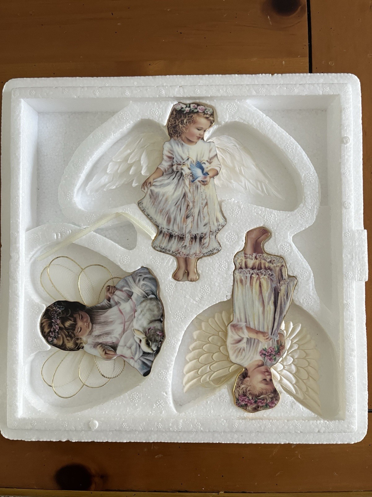 The Bradford Editions 1999  3 Pc HEAVENS LITTLE ANGELS Ornament Collection  NIB