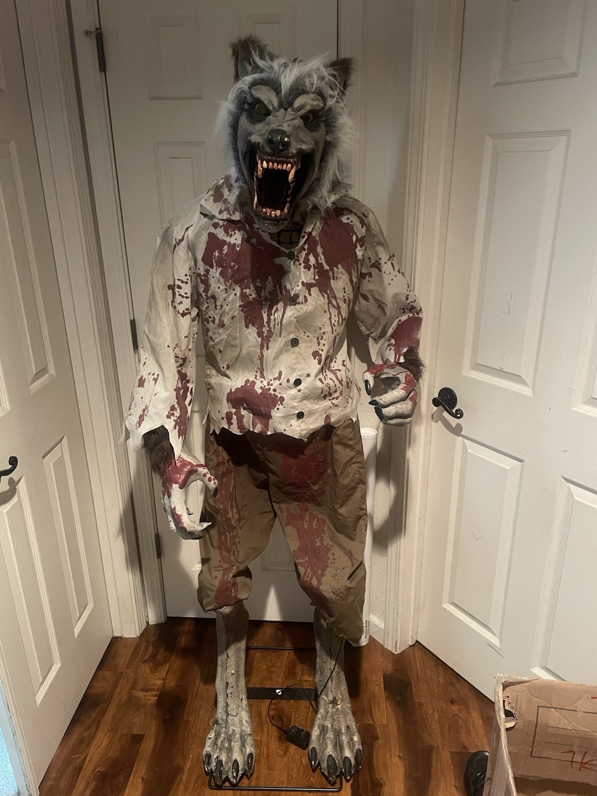 Spirit Halloween 2012 Limb Ripper READ DESCRIPTION