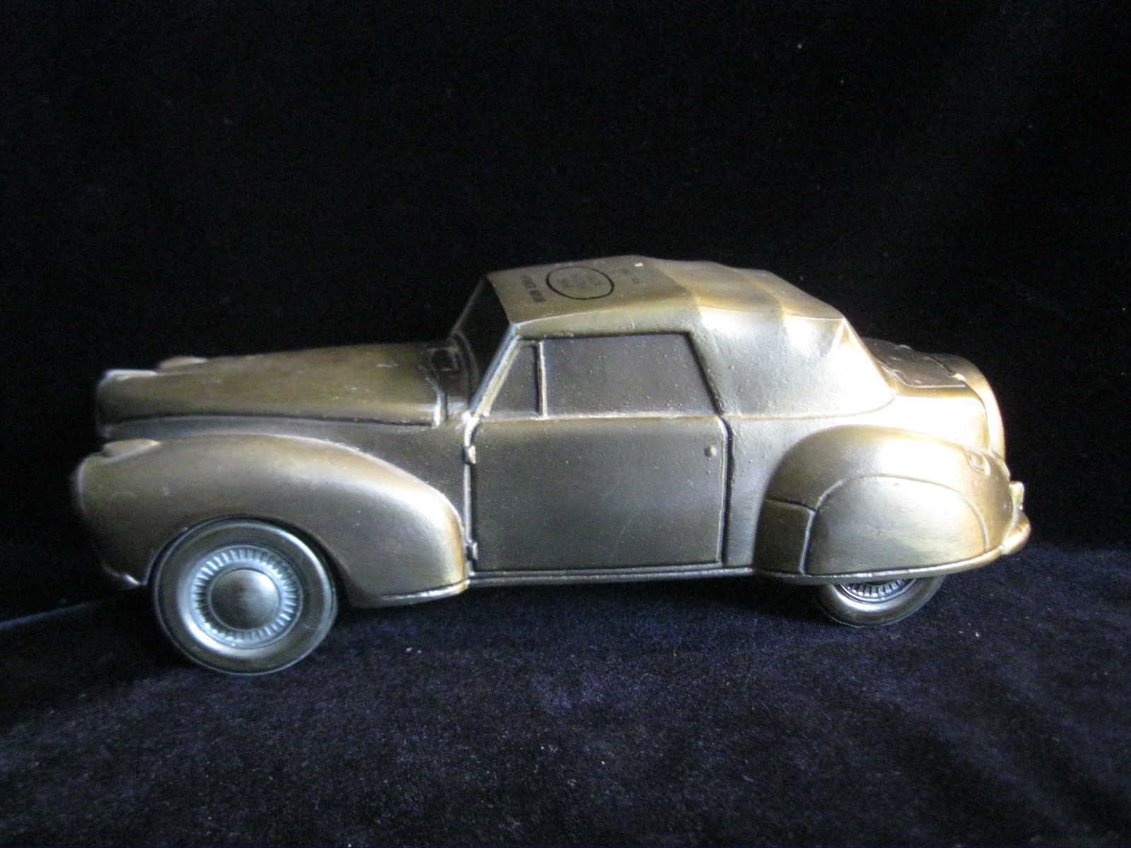 1974 Banthrico Inc 1941 Lincoln Continental Union National Bank Metal Coinl Bank