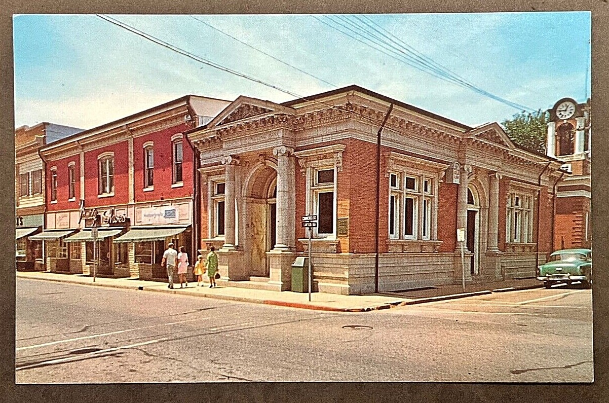 Centreville MD Street Scene w Municipal Bldg.  SHIPS FREE